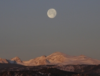 West of Boulder Moonset